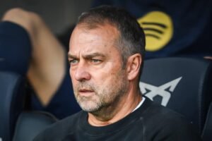 صحيفه موندو ديبورتيفو ماذا فعل فليك