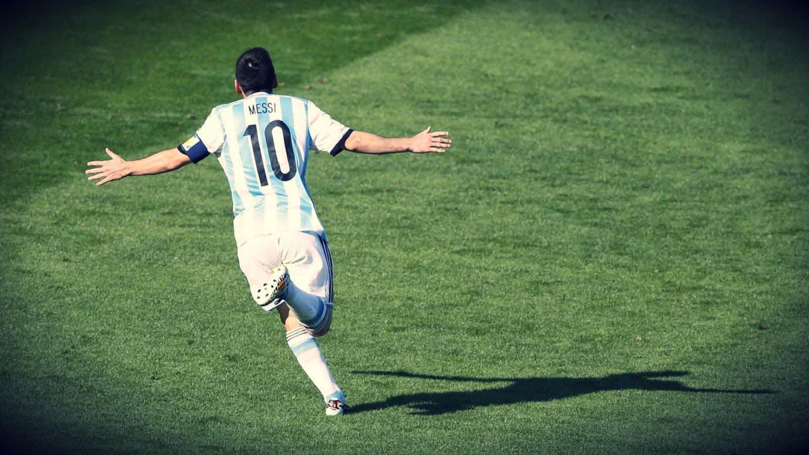 ميسي أفضل لاعب في التاريخ
